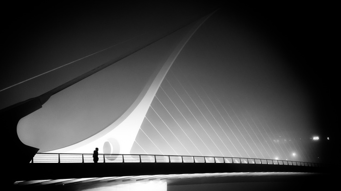 10 of the Best Moody and Dark Street Photographers on Instagram