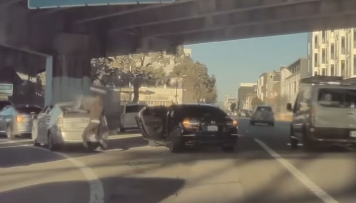 Caught on Camera: Thieves Smash a Car Window in Moving Traffic and Steal $7,000 in Camera Gear
