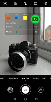 Screenshot of a mobile phone camera app