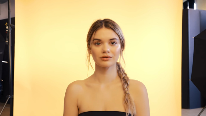 The Two Best Backgrounds for Flattering Skin Tones