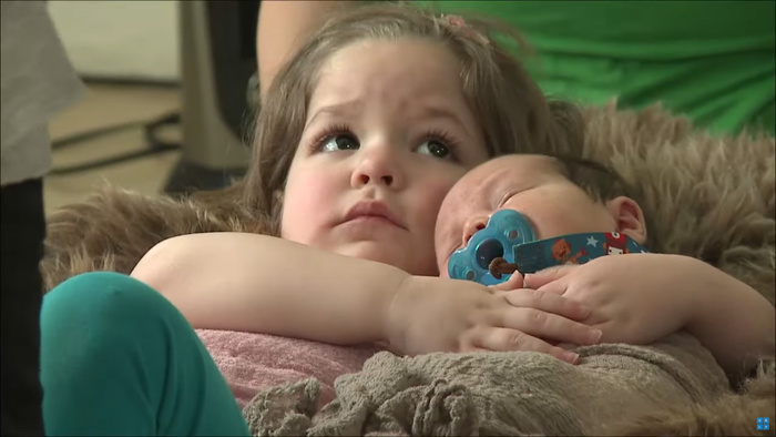 A Behind-the-Scenes Tutorial for Baby and Family Photography