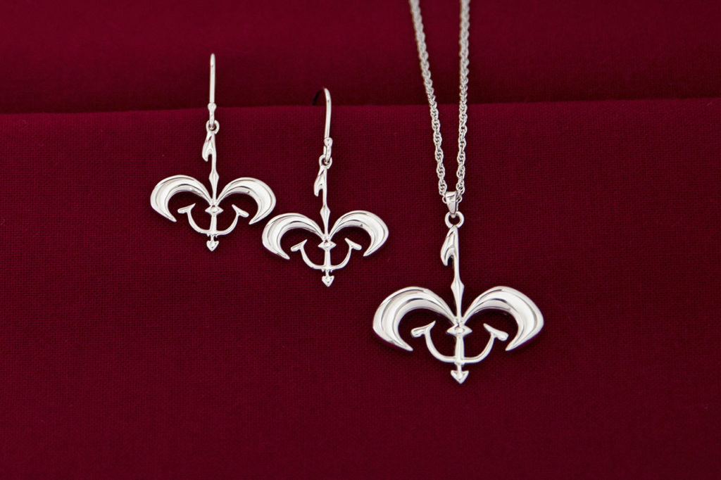NYCC 2022 convention exclusive RockLove jewelry.