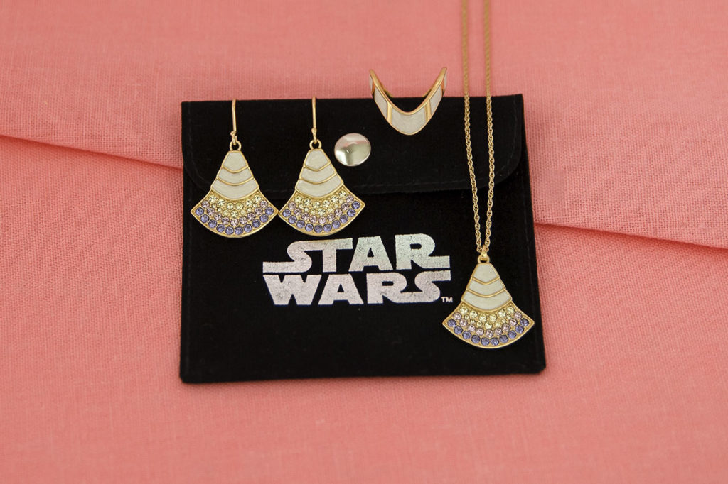 NYCC 2022 convention exclusive RockLove jewelry.